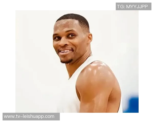 杜兰特称赞威少是传奇球员应该继续留在NBA发展